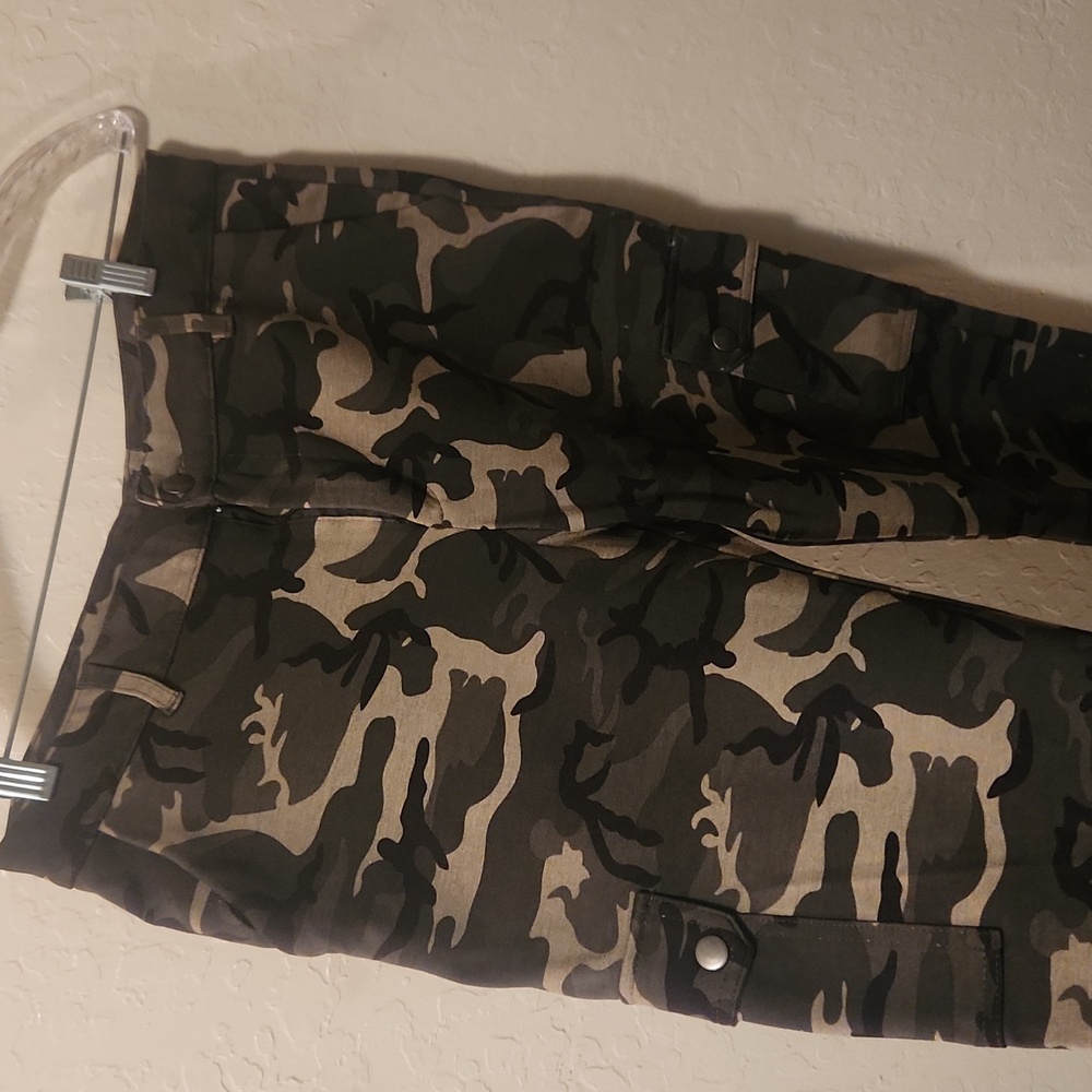 Ankle Cargo Pants - Camouflage